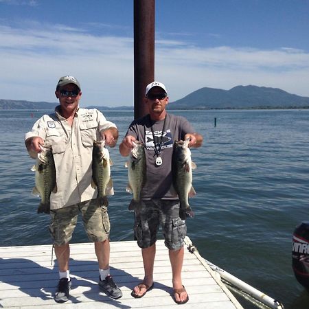 Skylark Shores Resort Lakeport Buitenkant foto