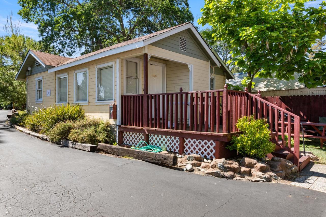 Skylark Shores Resort Lakeport Buitenkant foto