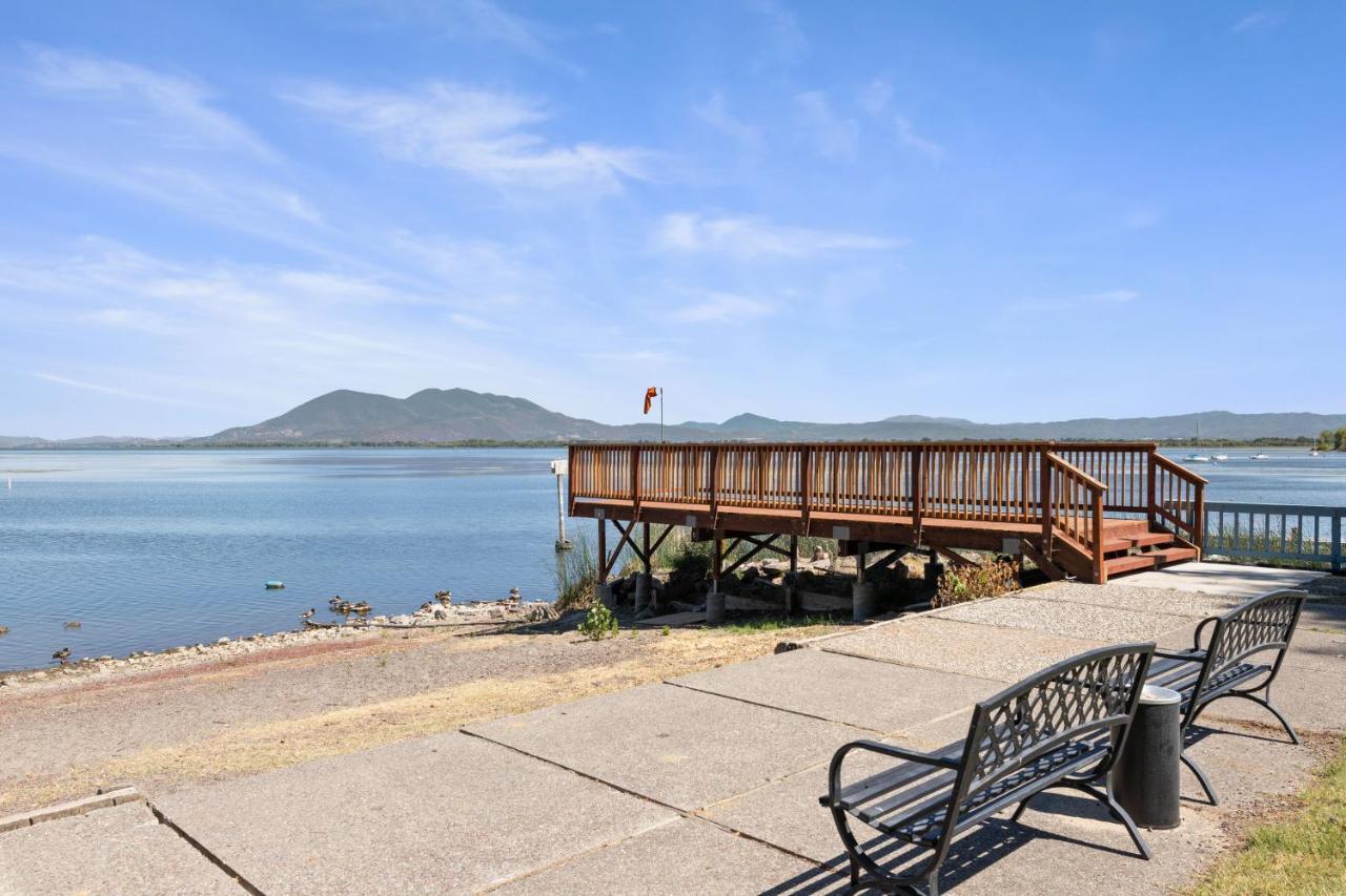 Skylark Shores Resort Lakeport Buitenkant foto