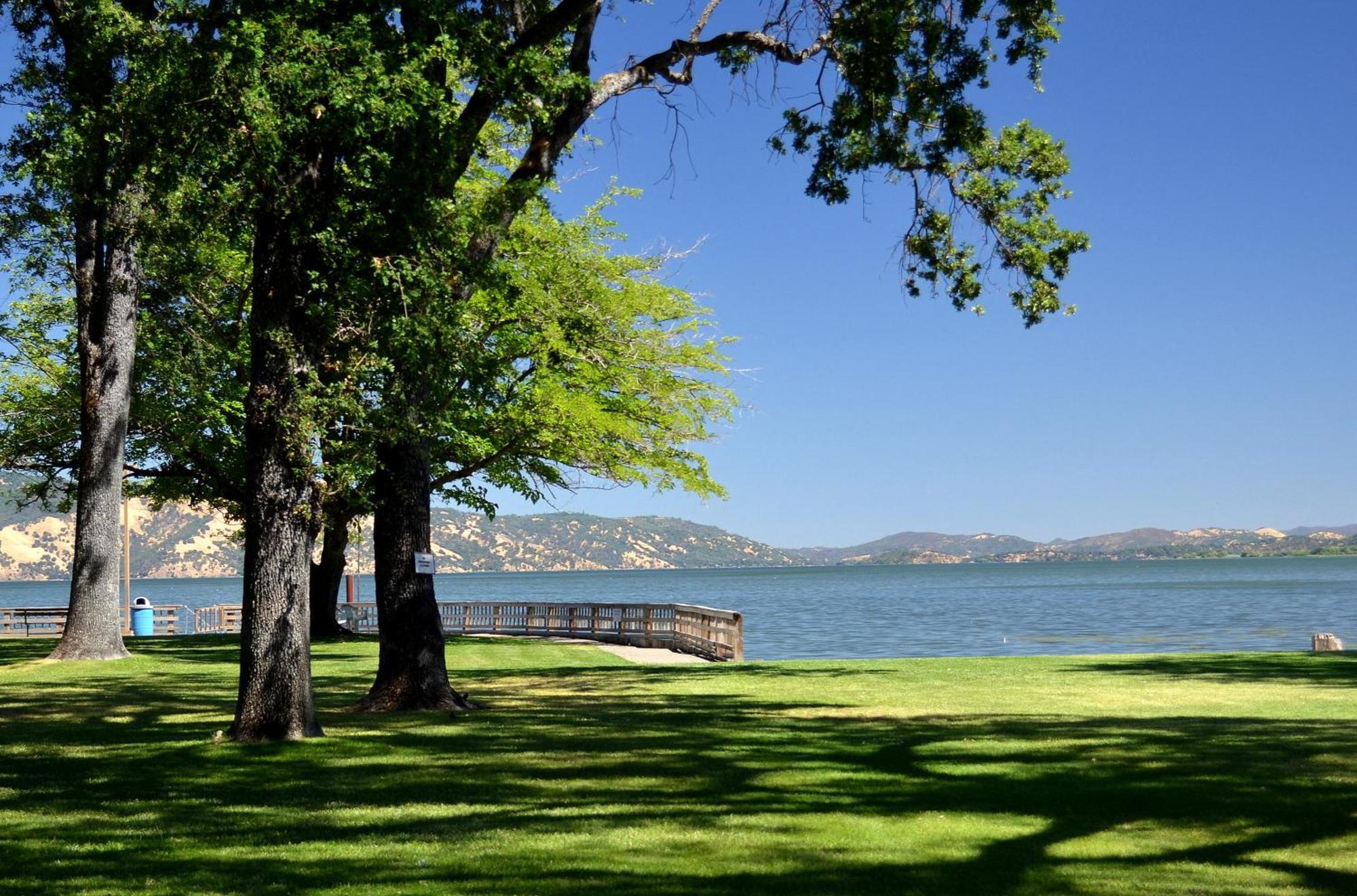 Skylark Shores Resort Lakeport Buitenkant foto