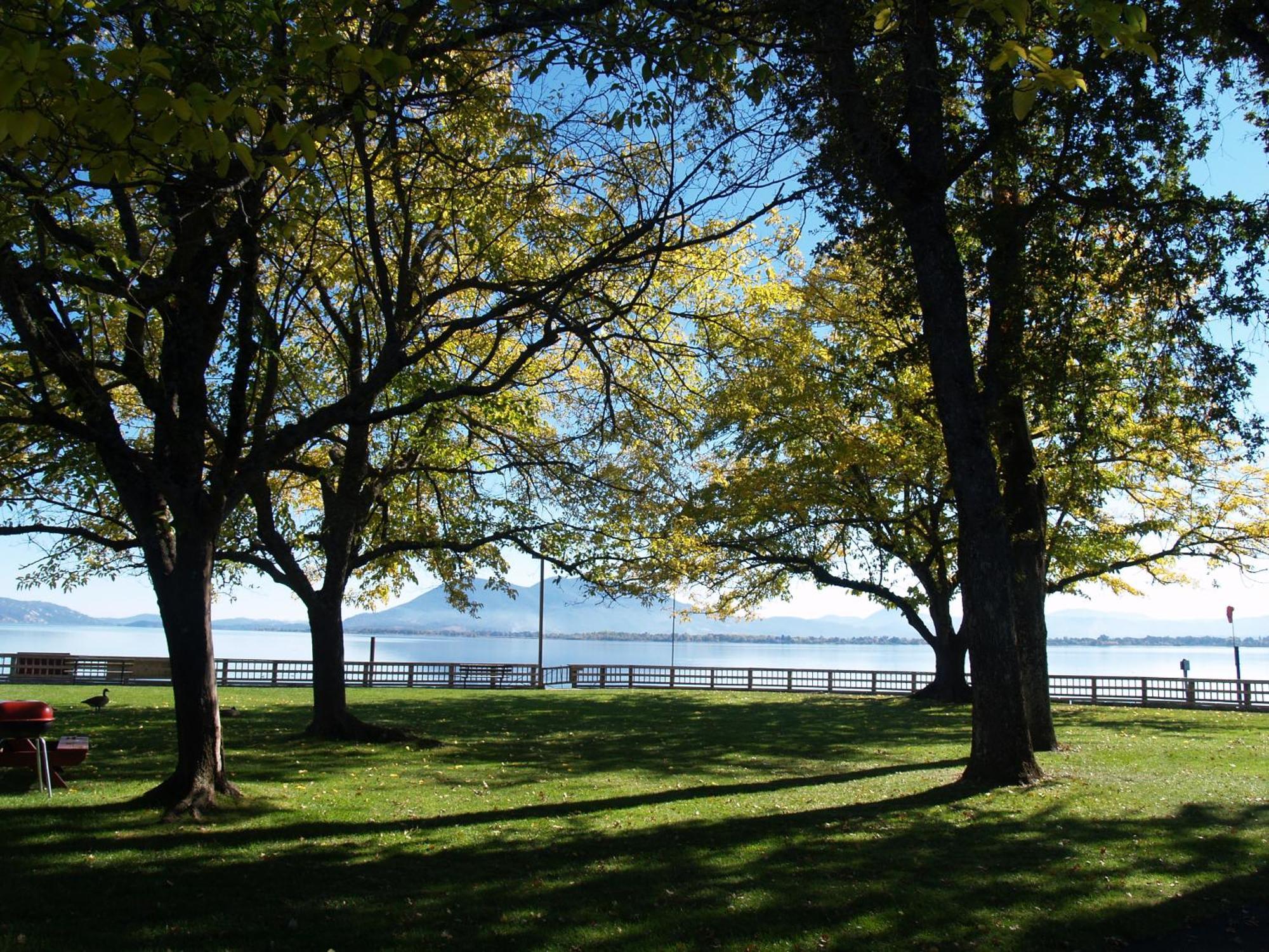 Skylark Shores Resort Lakeport Buitenkant foto