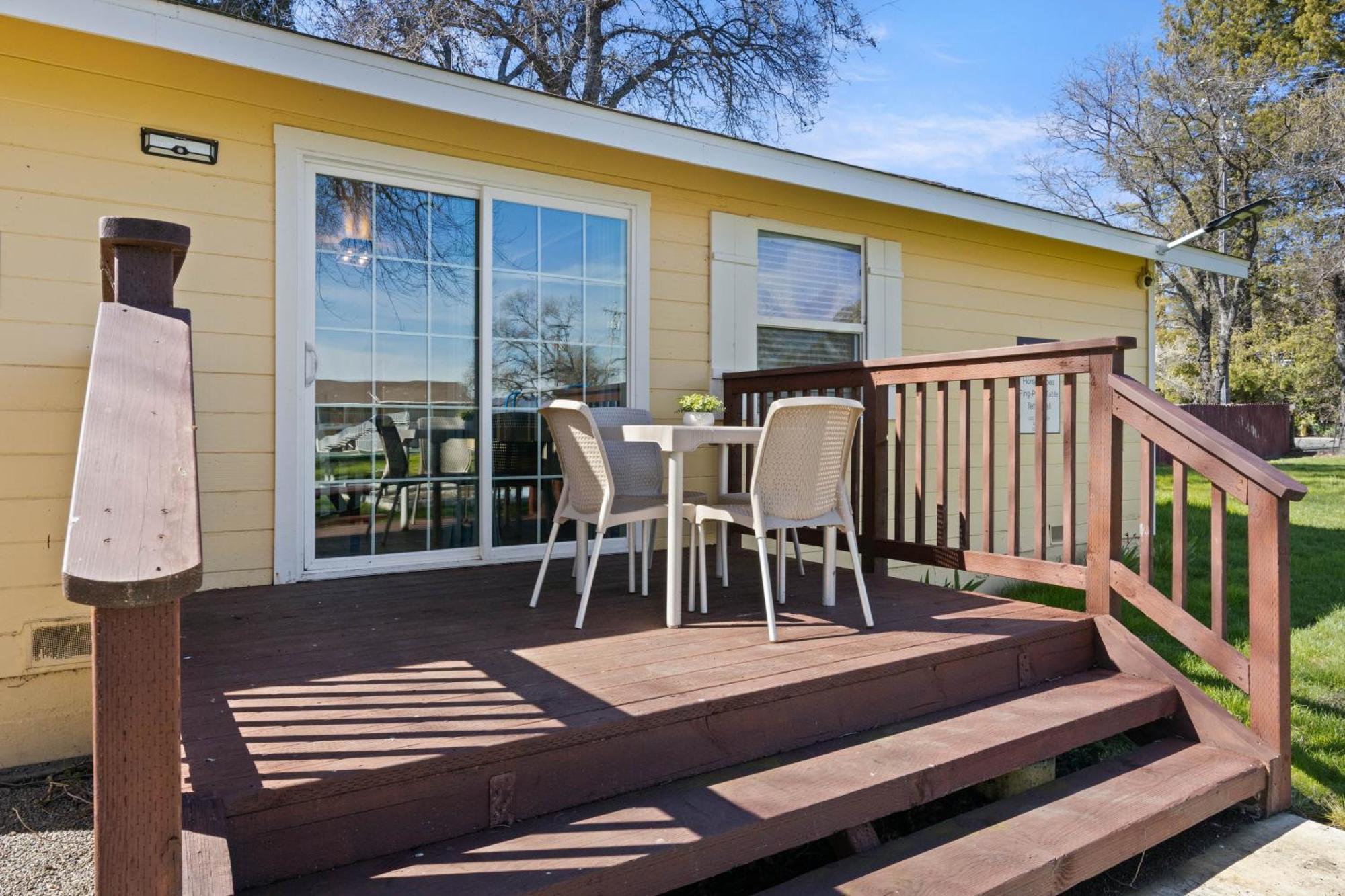 Skylark Shores Resort Lakeport Buitenkant foto